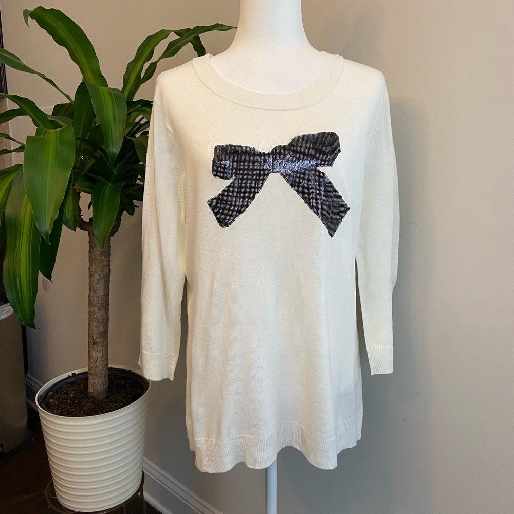 NWOT New York & Company Abstract Bow Sweater - Size XL